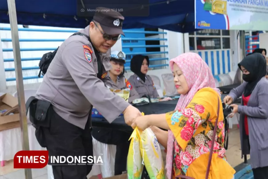 Polres Pacitan Gelar Pangan Murah di CFD, Warga Antusias Serbu Beras dan Minyak Goreng