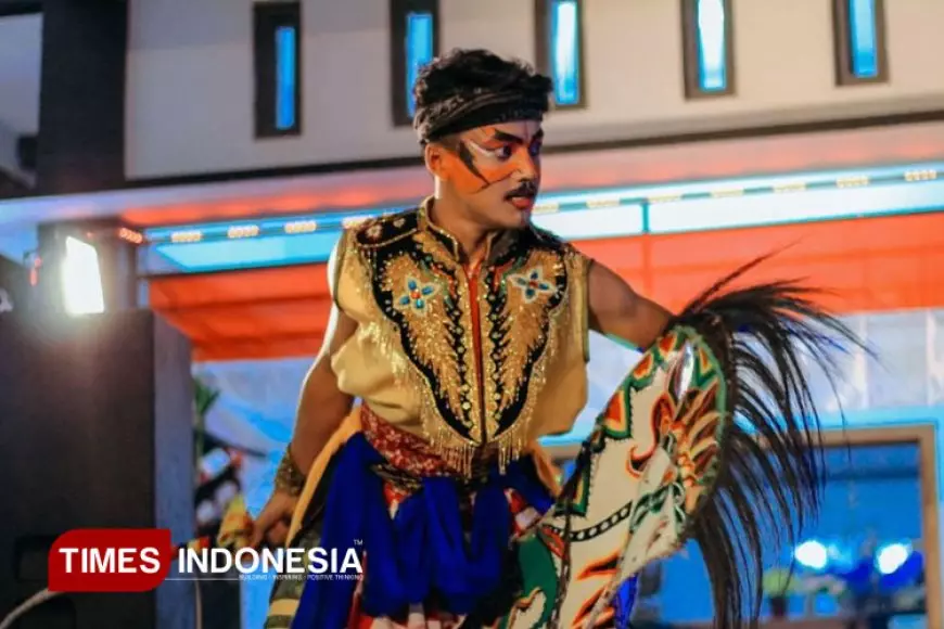 Hotel Tugu Malang Sambut Kemerdekaan RI dalam Gerak Sakral Budaya Leluhur Lewat Jaranan Pegon