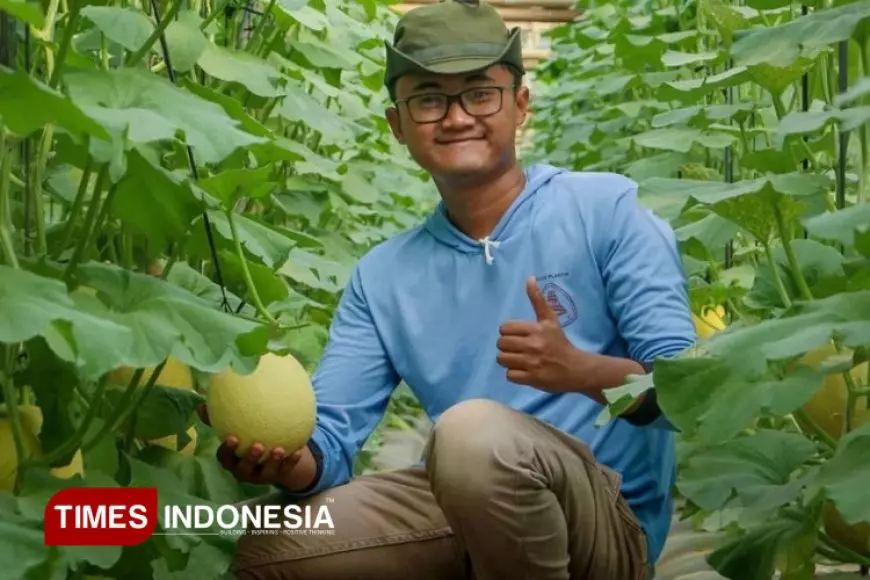 Alumni Unisma Menanam Mimpi di Greenhouse, Memanen Sukses dari Tanah Sendiri