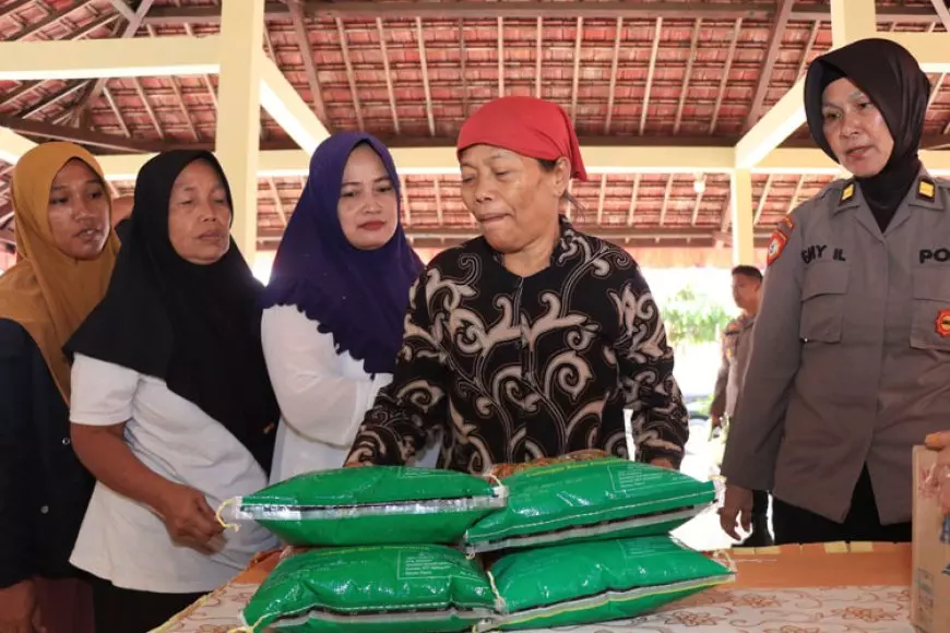 Bazar Murah di Malang, Setengah Hari Lima Ton Beras Ludes