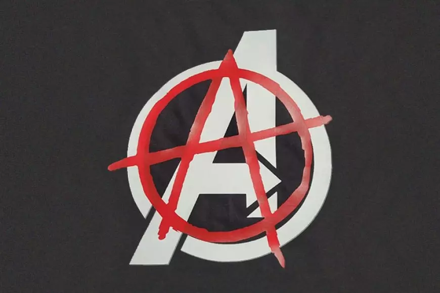 Ryan Renolds Bikin Heboh, Unggah Logo Ikonik Avengers