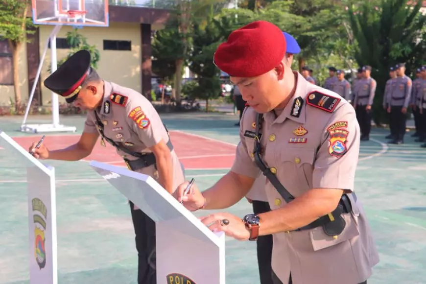 Kapolres Sertijab Dua Perwira Polres Lombok Utara