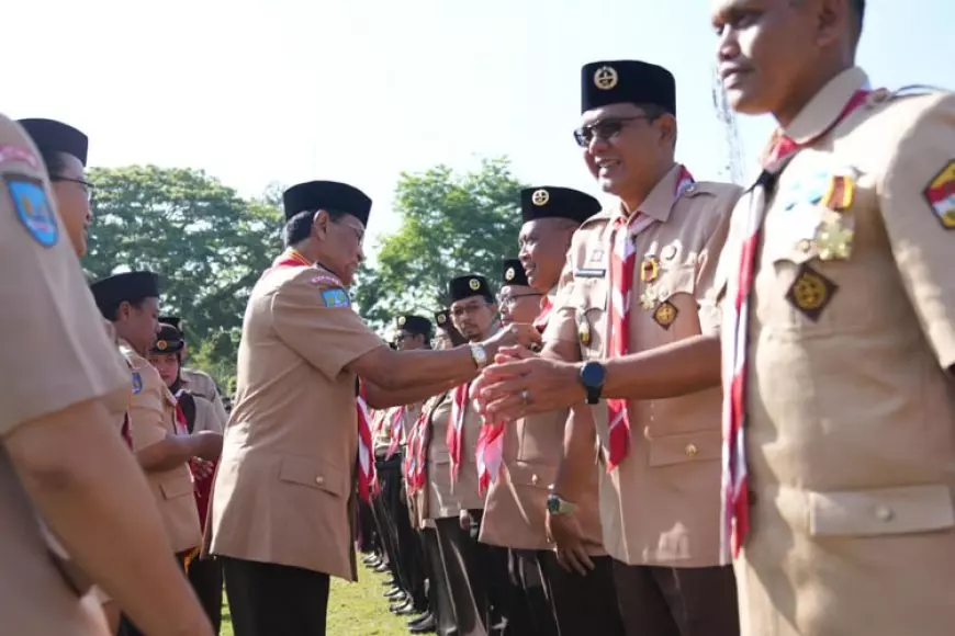 Bupati dan Wakil Bupati Sleman Raih Lencana Darma Bakti pada Peringatan Hari Pramuka ke-64