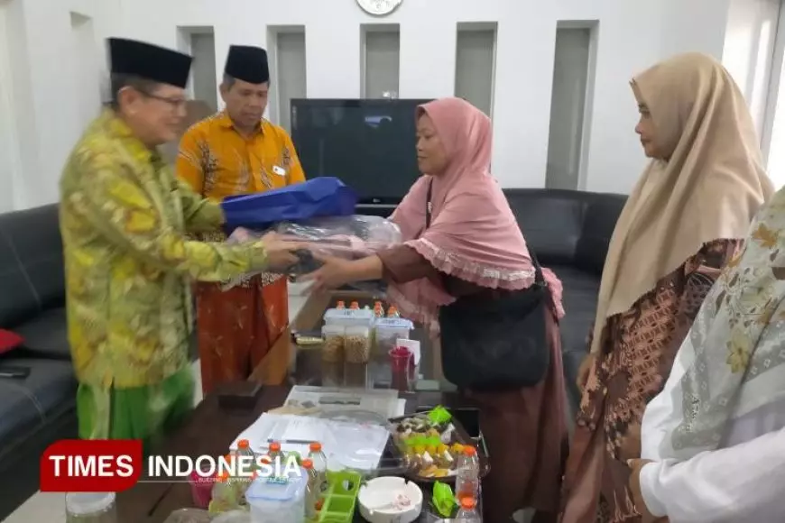 Komisaris PT ACA Iwan Kurniawan Tahun Ini Mengumrahkan Lima Orang, Begini Pesannya