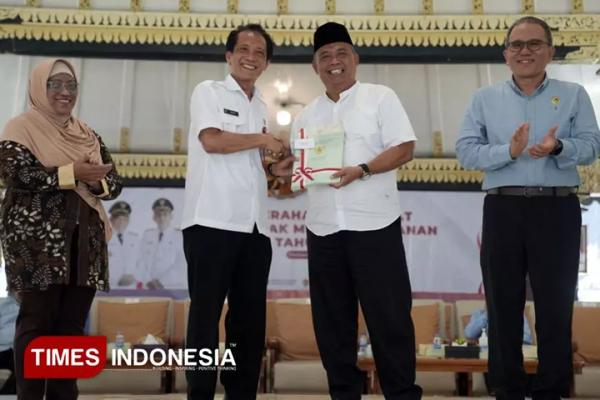 BPN Sleman Serahkan 171 Sertifikat Tanah Kasultanan ke Pemkab Sleman