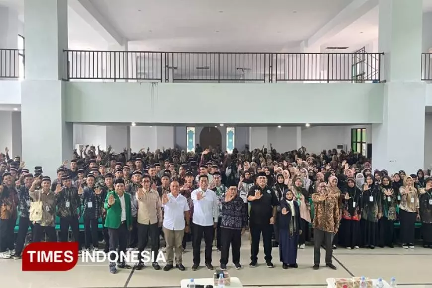 Bentuk Karakter Mahasiswa, IAIN Ternate Gaungkan Pencegahan Narkoba dan Radikalisme di PBAK 2025
