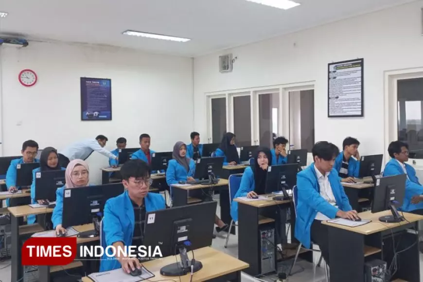 1.463 Mahasiswa UNIPMA Madiun Ikuti Tes EAPT, Siap Jadi Lulusan Berkompeten