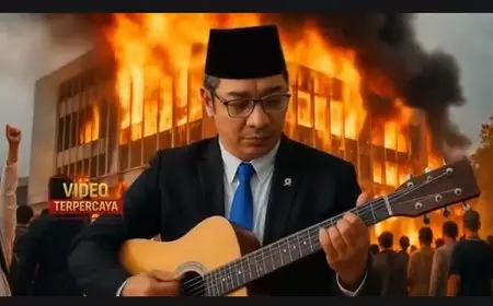 Pasha Ungu Ingatkan Tugas Wakil Rakyat Lewat Lagu