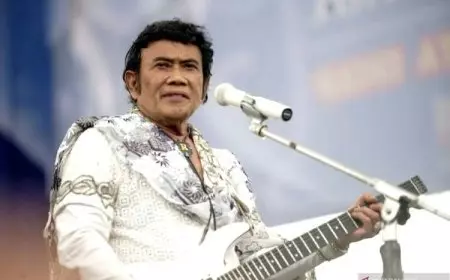 Buka Pestapora 2025, Rhoma Irama Khutbah Sekaligus jadi Imam Salat Jumat