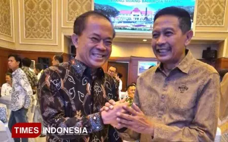 Coach Dr. Fahmi: Motor Penggerak Ekonomi Kreatif dan Wisata Halal di Indonesia