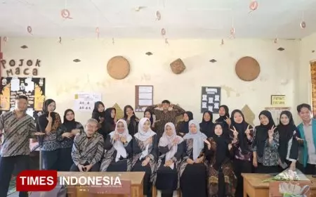 Mahasiswa KSM-T FKIP UNISMA Bikin Pojok Baca, Dorong Literasi Siswa