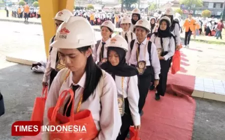Teguhkan sebagai Industrial University, Ratusan Mahasiswa Baru UISI Dibekali Kompetensi Khusus