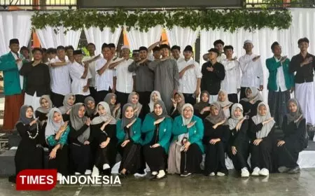 Mahasiswa UNISMA Hadirkan Makna Spriritualitas pada Maulid Nabi di SMKN 8 Malang