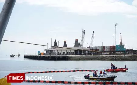 Hadapi Darurat Tumpahan Minyak, Pertamina dan KSOP Waingapu Gelar Simulasi Rutin