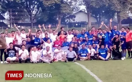 Sepakbola Anggota DPRD Malang dengan PKDI, Ajang Membangun Silaturahmi dan Serap Aspirasi