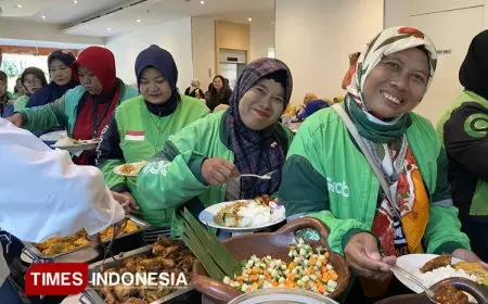 Zest Hotel Jemursari Tebar Manfaat Undang Komunitas Ojek Online Perempuan