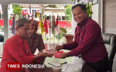 Terima Dana Insentif, Guru Ngaji di Sidomukti Doakan Bupati Jember