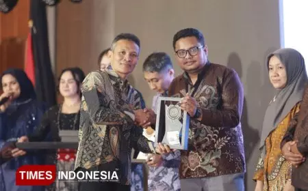 Tambah Prestasi, UNIPMA Raih Penghargaan Outstanding University dari Jawa Pos Radar Madiun Awards 2025