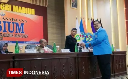 181 Mahasisswa Program Magister Ikuti Yudisium Pascasarjana Semester Genap UNIPMA Madiun