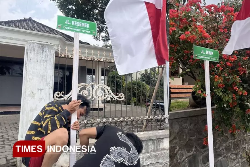 Pemasangan Plang Nama Jalan dan Navigasi di Desa Wringinanom