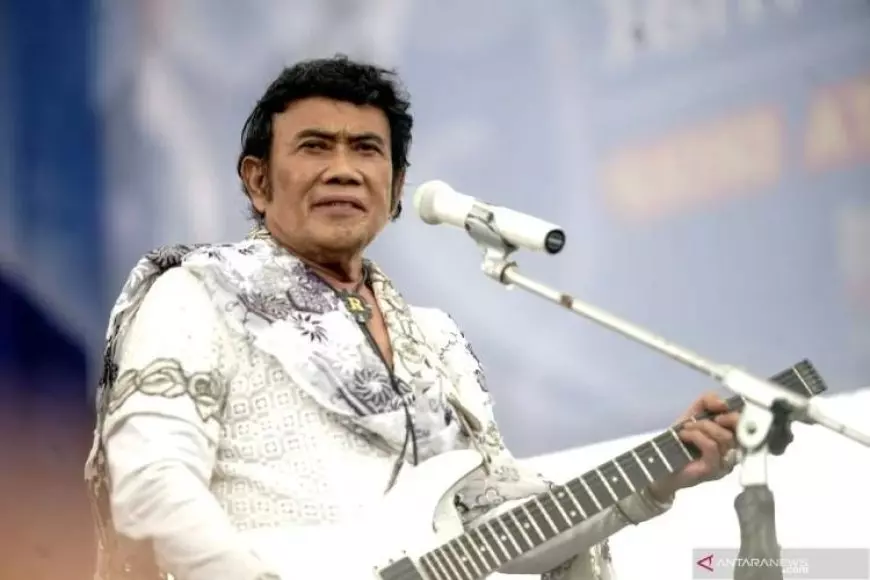 Buka Pestapora 2025, Rhoma Irama Khutbah Sekaligus jadi Imam Salat Jumat