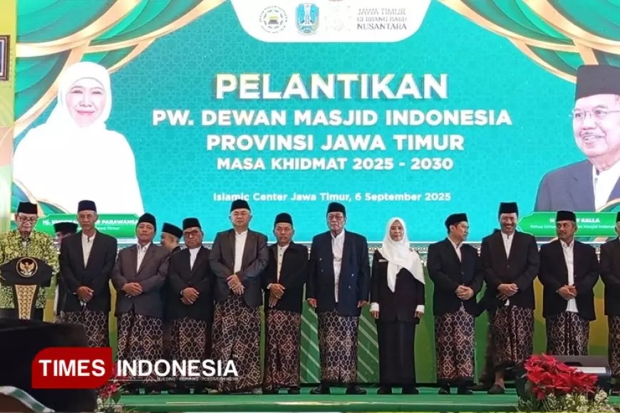 Jusuf Kalla Hadiri Pelantikan PW Dewan Masjid Indonesia Jatim Periode 2025-2030