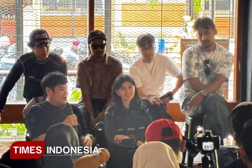 Dari Keresahan Sosial ke Refleksi Diri, .Feast Ajak Penonton Surabaya Selami Kisah Personal