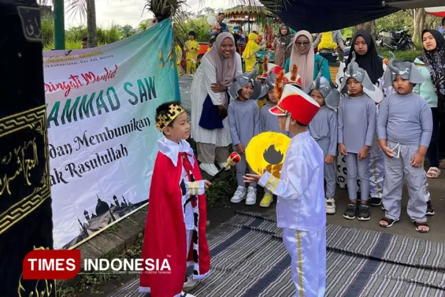 Kreativitas Mahasiswa PPLK PIAUD UNISMA dalam Menghidupkan Semangat Maulid Nabi Muhammad SAW
