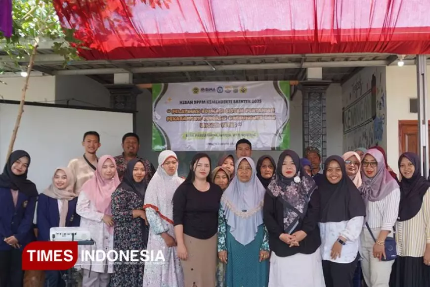 UNMER Malang Inisiasi Pelatihan Pertanian Pekarangan Berbasis Greenhouse