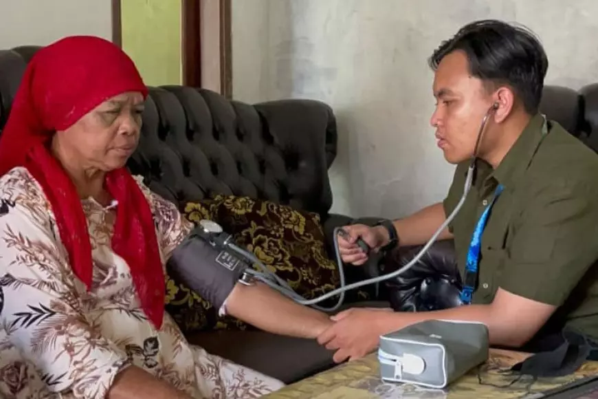 74 Lansia Dapat Layanan Kesehatan Lewat Program PRIMA HEALTH Fakultas Kedokteran UM