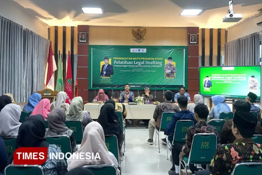 FS UIN KHAS Jember dan Kemenag RI Gelar Pelatihan Legal Drafting
