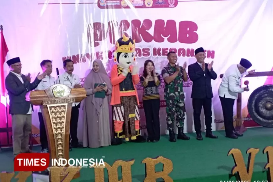 PKKMB Universitas Kepanjen Diikuti 700 Maba, Bupati: Daya Saing Mahasiswa Harus Global