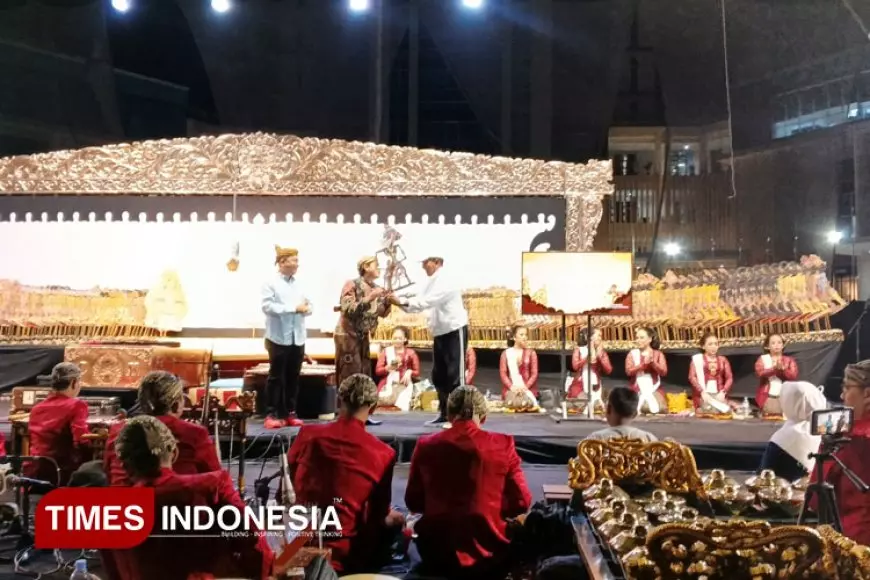Lewat Wayang, Unesa Surabaya dan Bakesbangpol Dorong Generasi Muda Lestarikan Budaya