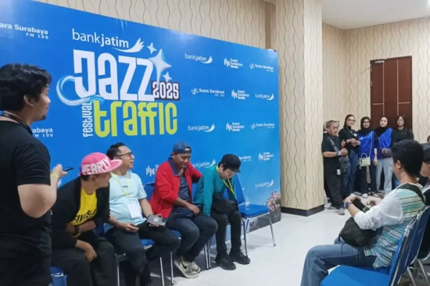 Five Sub, Grup Band Lokal Surabaya Tampil di Bank Jatim Jazz Festival 2025