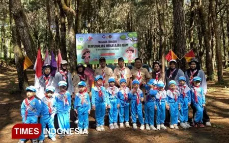 Bersama FAI UNISMA, RA Sunan Ampel Berprasiaga Tangguh: Berpetualang Menjelajah Alam
