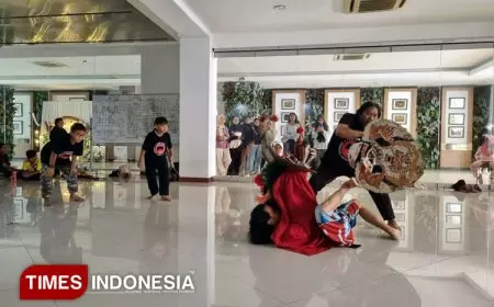 Sarat Pesan Moral,  Teater Musikal “Hikayat Anak yang Sombong” Hadir di Balai Budaya Surabaya