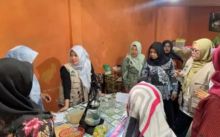 UM Latih Pelaku UMKM Sumberdem Olah Lemon dan Rambak Pisang Jadi Produk Unggulan Wisata