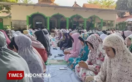 Gelar Doa Bersama dan Santunan, Komite Sekolah Dukung Perayaan HUT-43 SMAN 4 Kota Madiun
