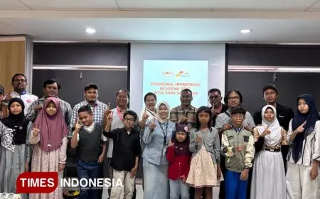 Berprestasi, Tiga Anak Wartawan Gresik dapat Beasiswa