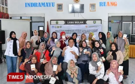 Perkuat Implementasi SDGs, Prodi Tata Boga FT UNJ Berdayakan Ibu Rumah Tangga Desa Bulak Indramayu Lewat Inovasi Oleh-Oleh Berbahan Mangga