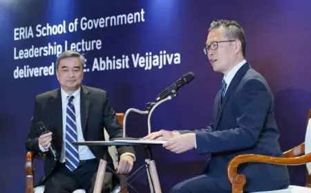 ERIA Highlights Thailand’s Political Journey through Leadership Lecture with H.E. Abhisit Vejjajiva, 27th Prime Minister of Thailand