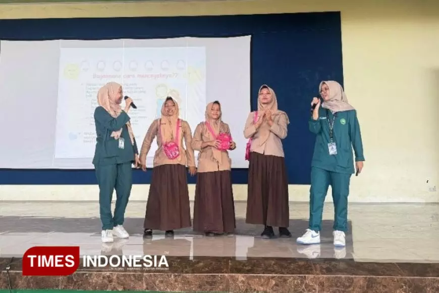 Dokter Muda FK UNISMA, Edukasi Organ Kewanitaan di SMAN 1 Srengat Blitar