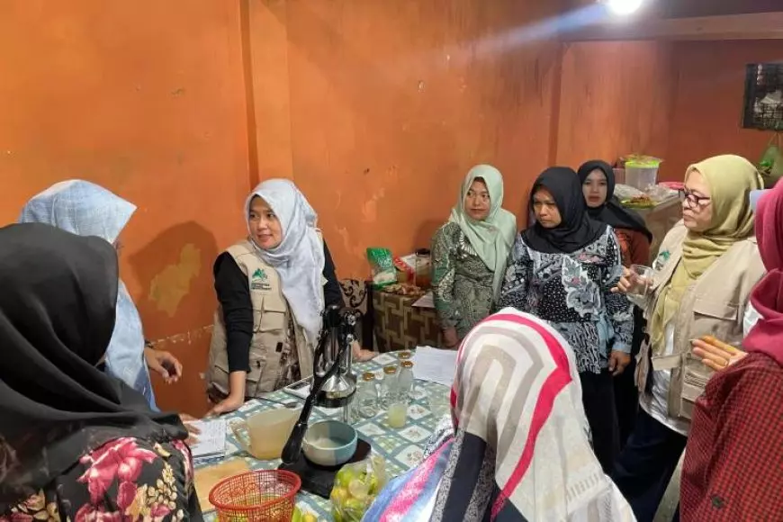 UM Latih Pelaku UMKM Sumberdem Olah Lemon dan Rambak Pisang Jadi Produk Unggulan Wisata
