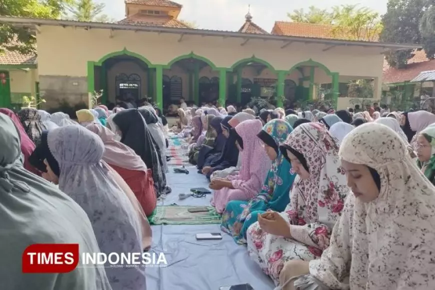 Gelar Doa Bersama dan Santunan, Komite Sekolah Dukung Perayaan HUT-43 SMAN 4 Kota Madiun