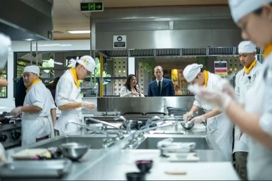 Dubes Prancis Kunjungi Bali Culinary Pastry School, Perkuat Kolaborasi Gastronomi dan Pendidikan