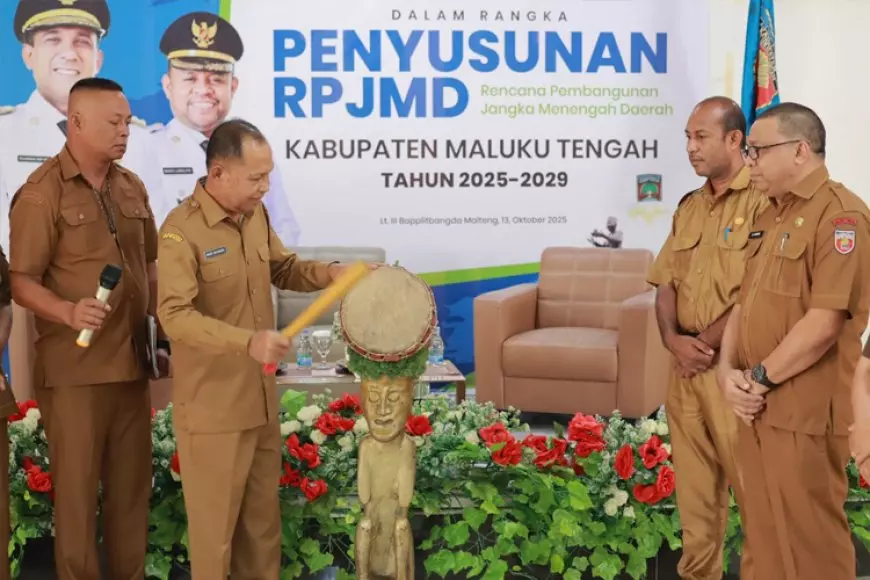 Sekda Kabupaten Maluku Tengah Buka RPJMD Tahun 2025/2029
