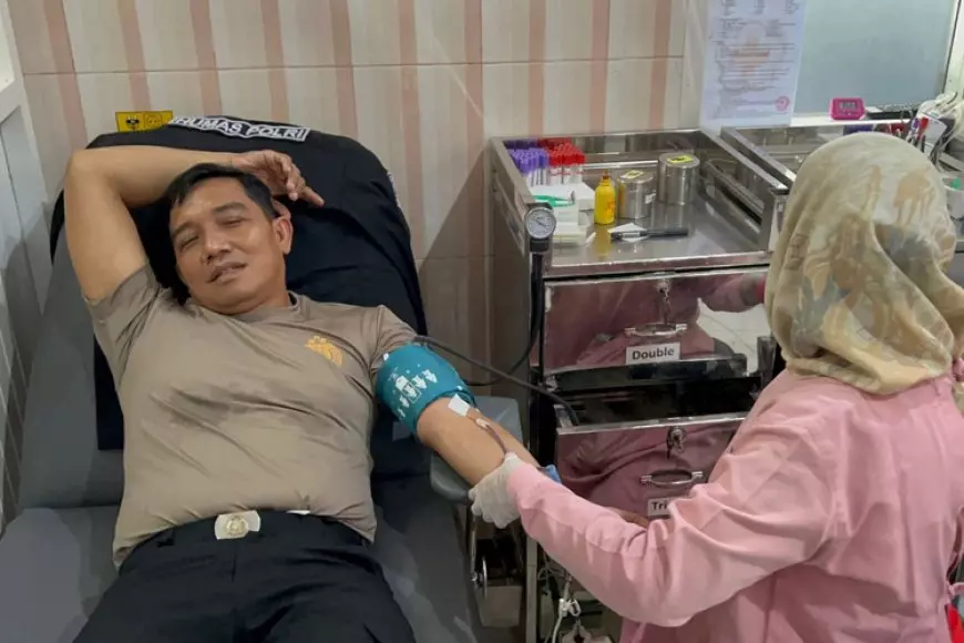 Polresta Banyuwangi Sumbang Darah Demi Kemanusiaan di Hari Jadi Humas Polri Ke-74