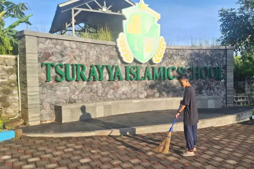 Ketika Logika Pasar Gagal Membaca Logika Makna