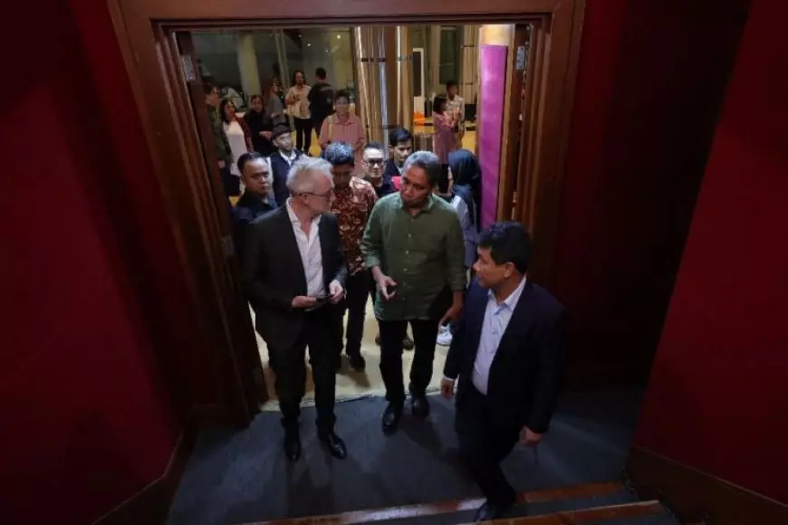 Van Reybrouck: Dunia Belajar Kemerdekaan dari Soekarno dan Konferensi Bandung