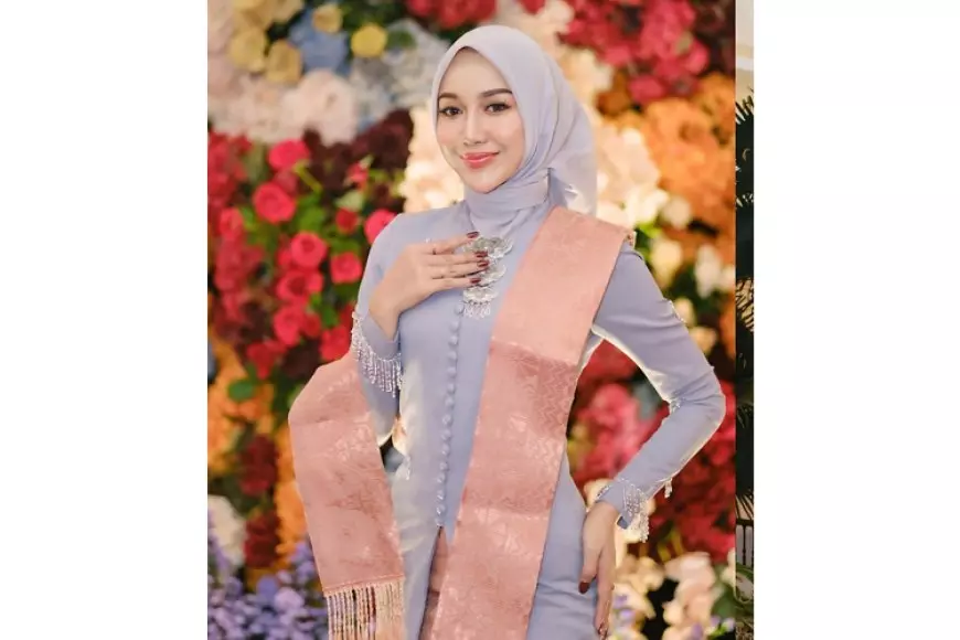 Eggy Fegri Puteri Indonesia Aceh Tampil Anggun dalam Balutan Busana Tradisional Modern